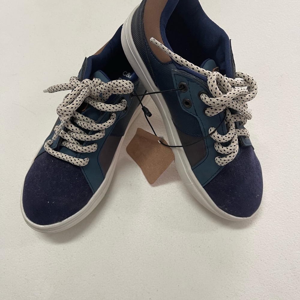 Boys Sneackers size 13